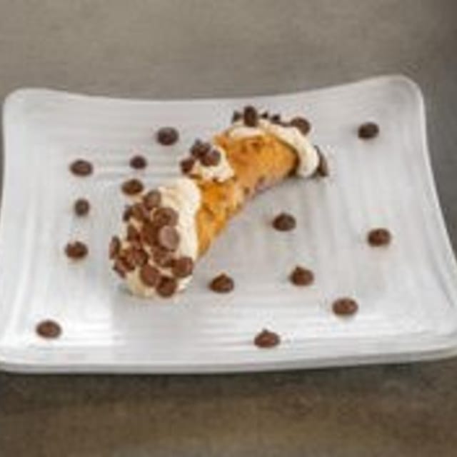 Cannoli.